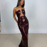 SHE IS OLLA (burgundy/wine) Sole strapless midi