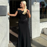 ANCE GRIA (black) Octavia off the shoulder gown