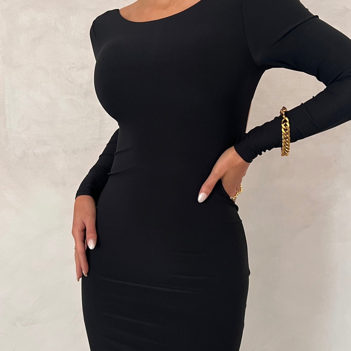 MELANI THE LABLE (black) Camila long sleeve backless midi