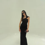EFFIE KATS (black) Atlas one shoulder gown