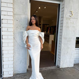 SOLACE LONDON (white) Arla off shoulder gown