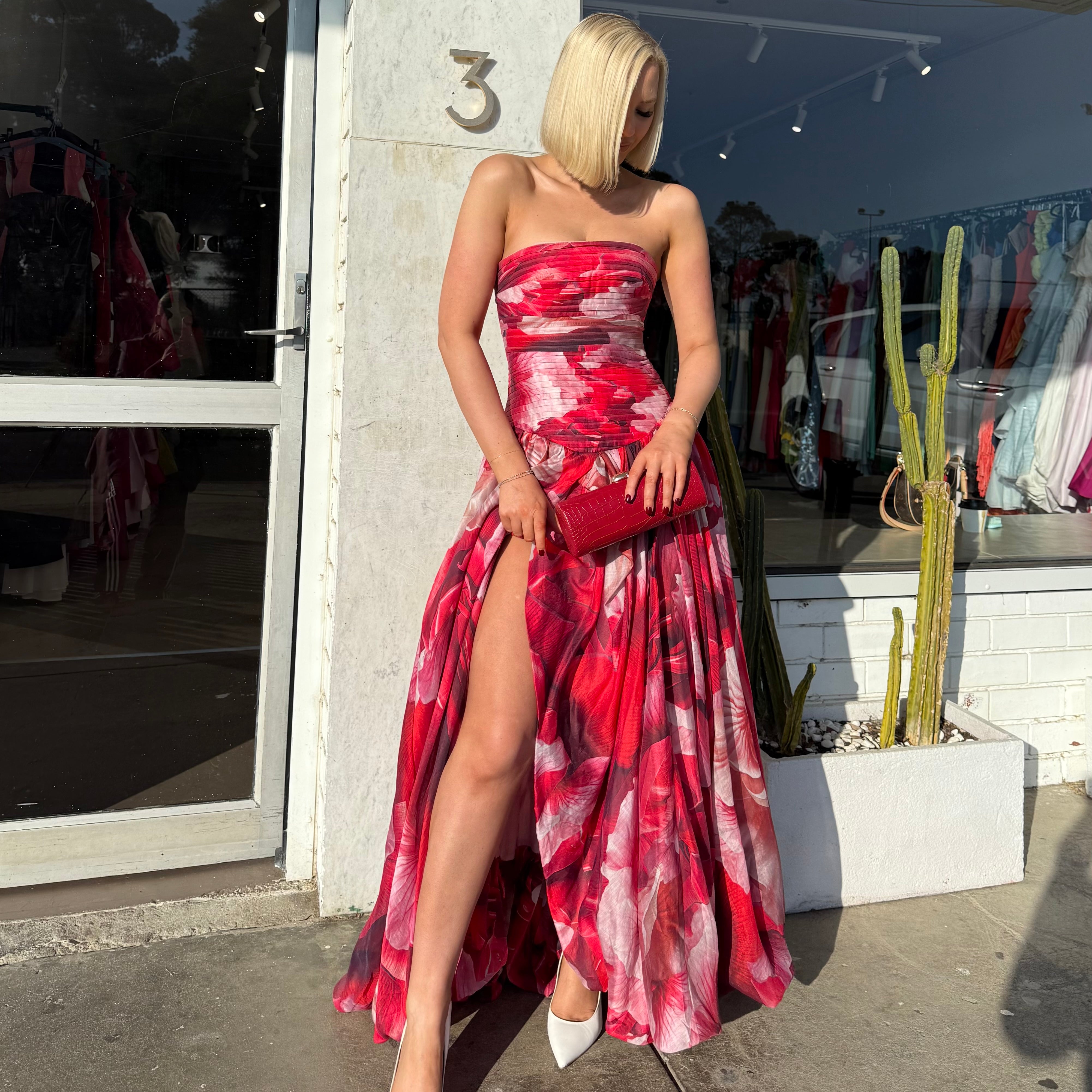 strapless open back dress AJE (pink/red) Flora maxi strapless open back dress AJE (pink/red) Flora maxi