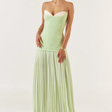 SHE IS OLLA (green) Nicolette strapless pleated maxi