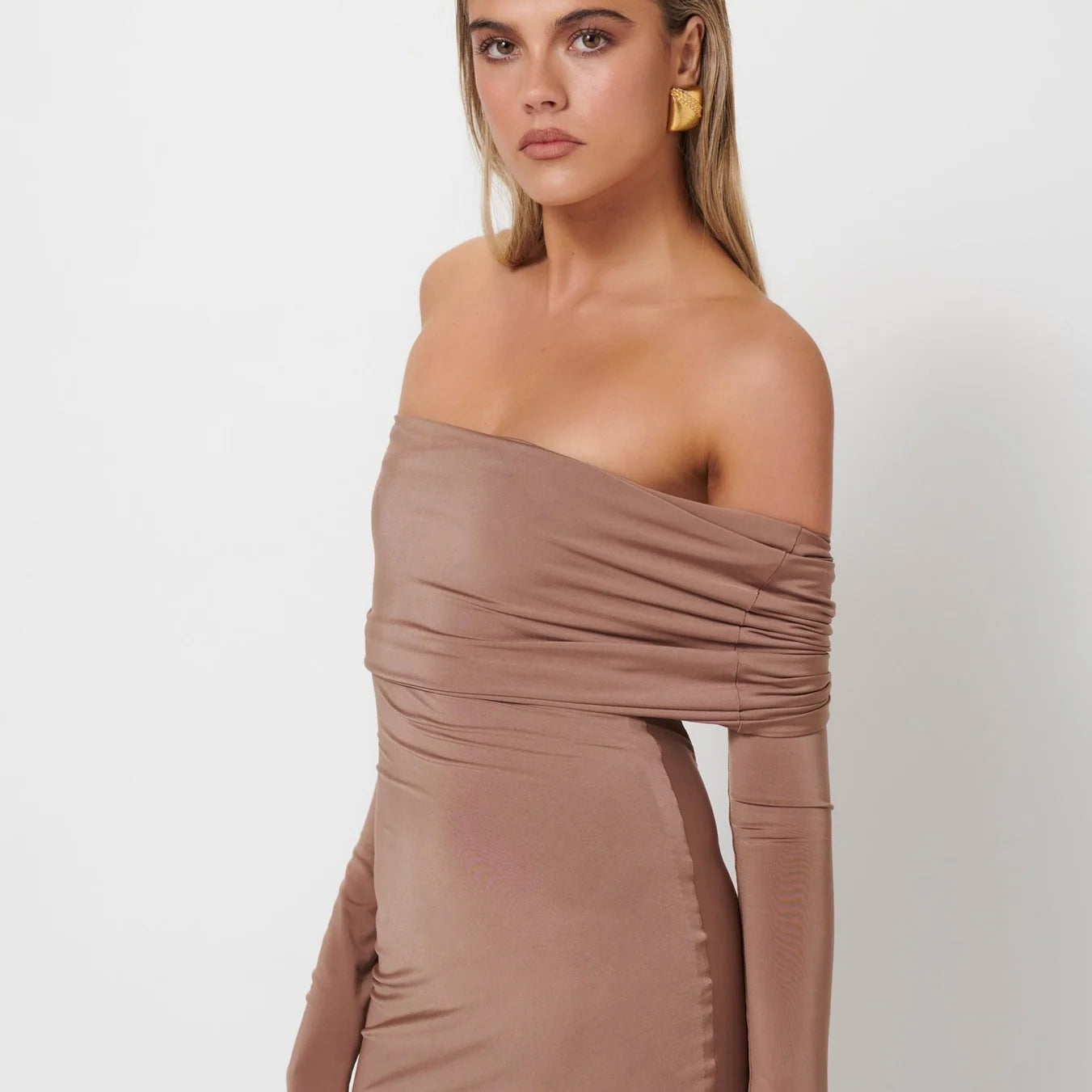 EFFIE KATS (beige/brown/coffee) Gwen long sleeve gown